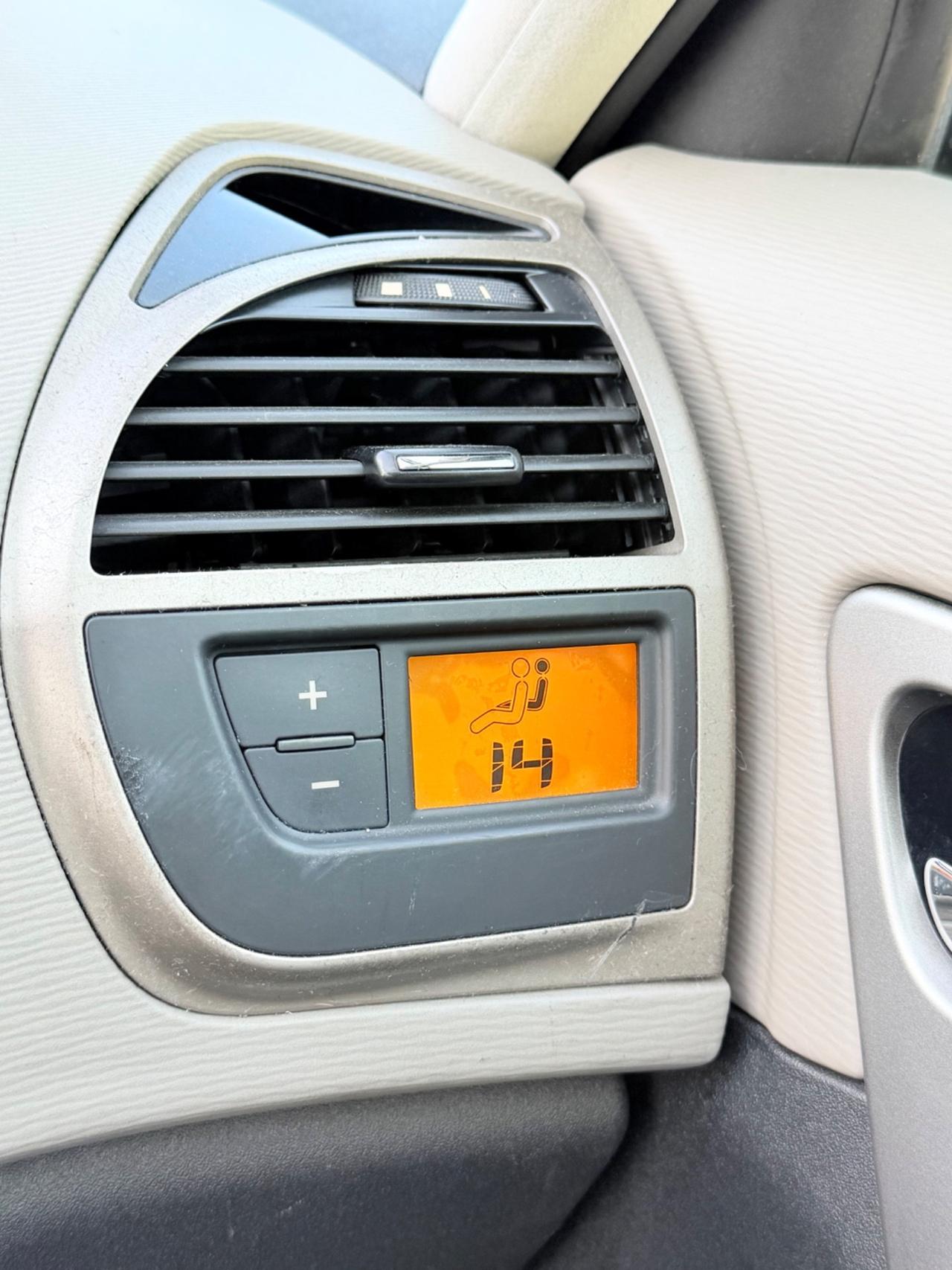 Citroen C4 Picasso 1.6 HDi 110 FAP CMP6 Elegance