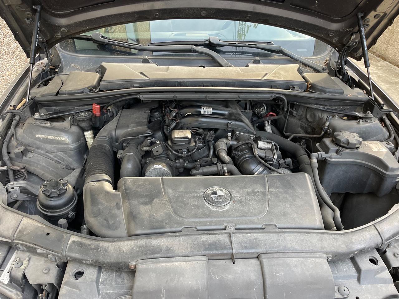 BMW 320D AUTOMATICO ADATTAMENTO DISABILI EXPORT