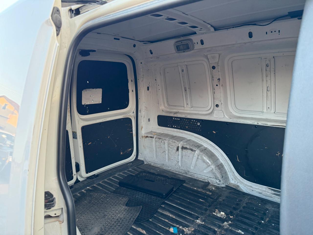 Volkswagen Caddy 2.0 TDI 122 CV 4MOTION