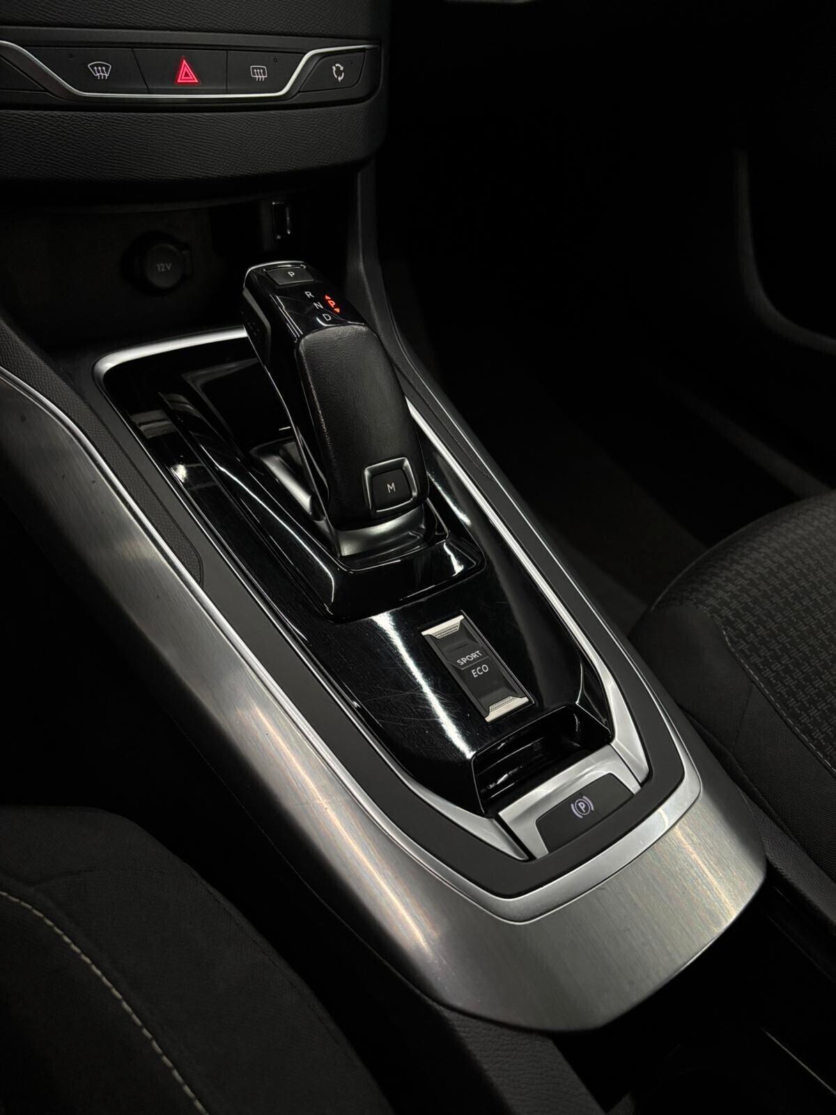 Peugeot 308 BlueHDi 1.5 130 S&S EAT8 Allure