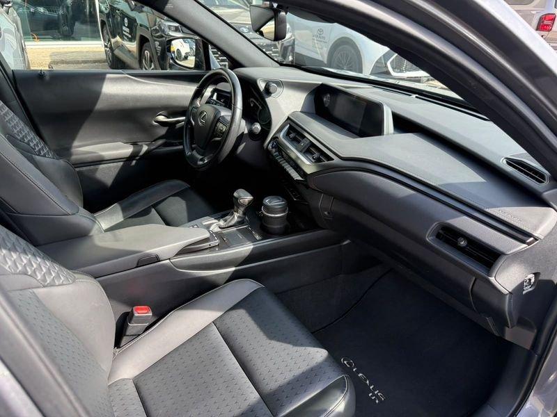 Lexus UX Hybrid Midnight Edition 2WD
