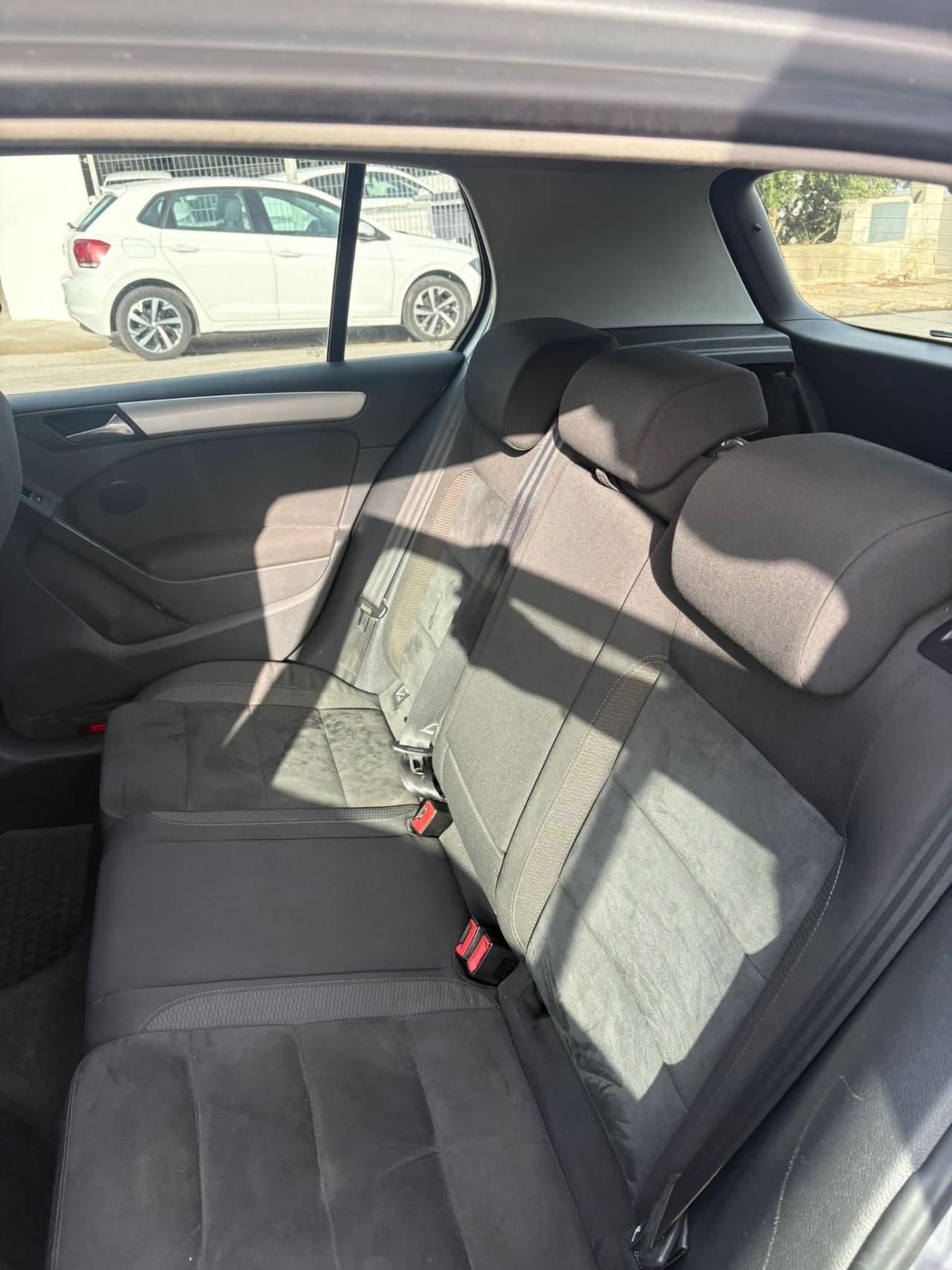 Volkswagen Golf 2.0 TDI 140CV DPF DSG 5p. Highline