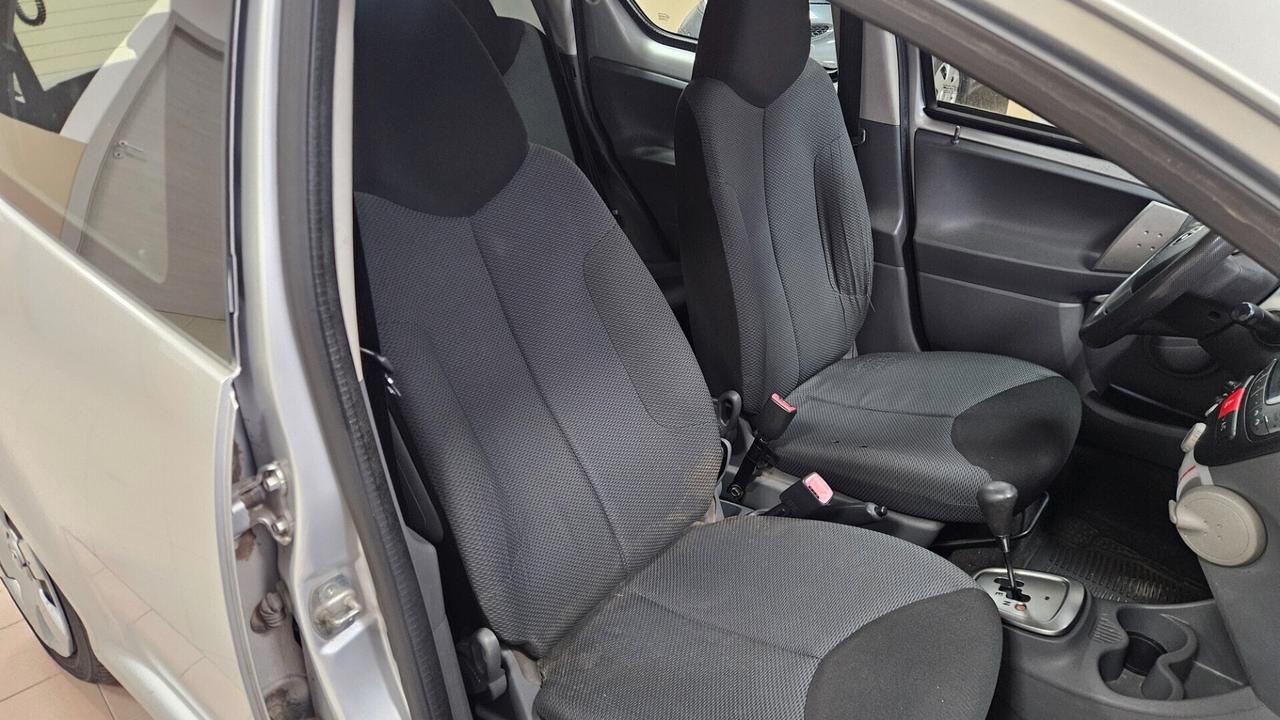 Toyota Aygo 1.0 12V VVT-i 5 porte Sol