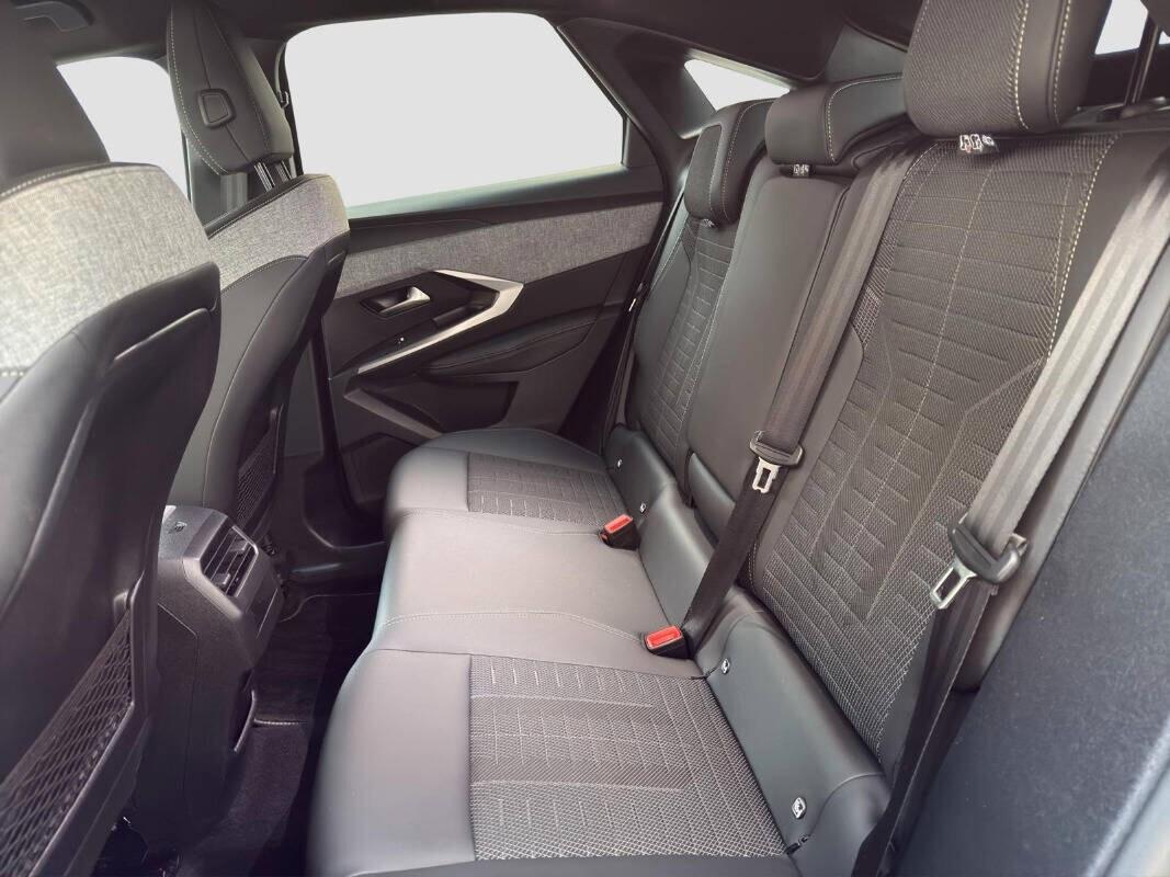 Peugeot 3008 Hybrid 136 e-DCS6 GT 2025