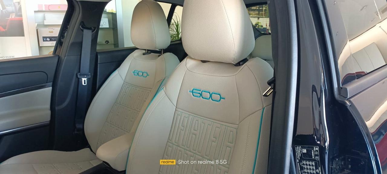 Fiat 600 Hybrid 100 CV DCT MHEV La Prima