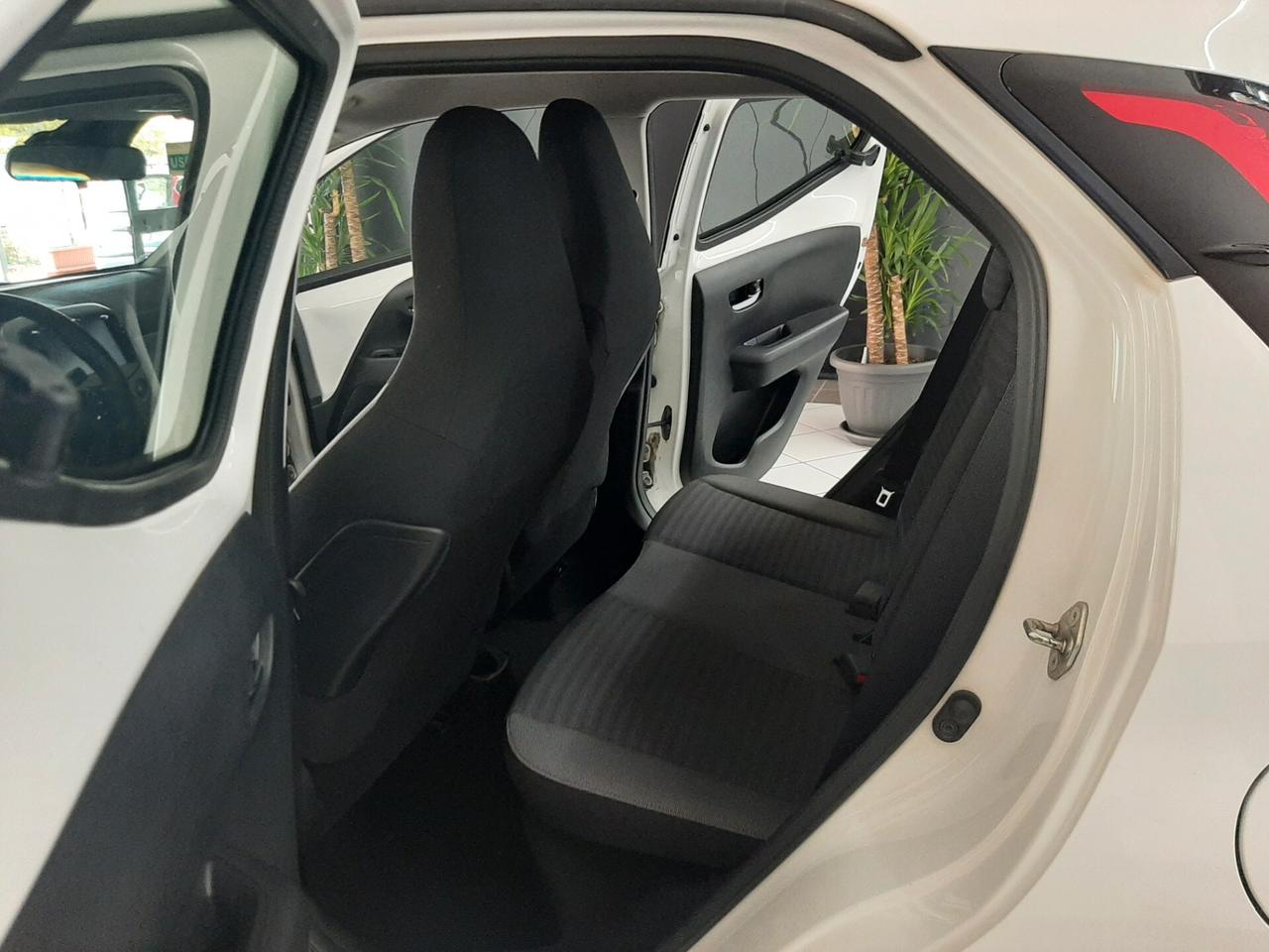 Toyota Aygo 1.0 VVT-i 72 CV 5 porte x-cite
