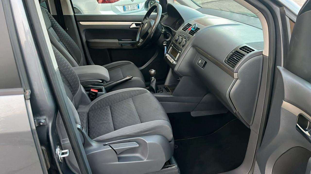 Volkswagen Touran 2.0 16V TDI Highline