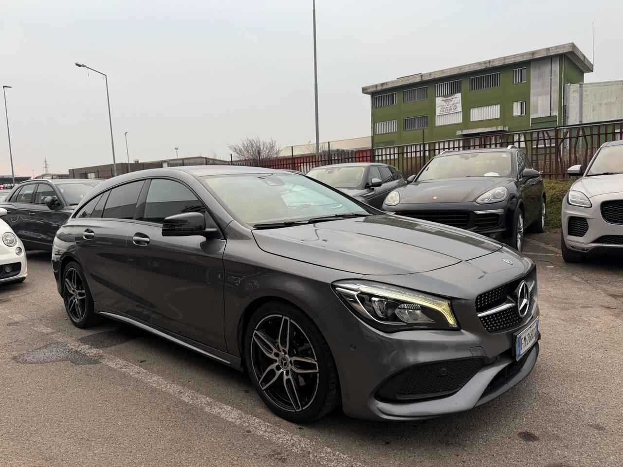 Mercedes-Benz CLA 200 Shooting Brake d Premium 4matic auto