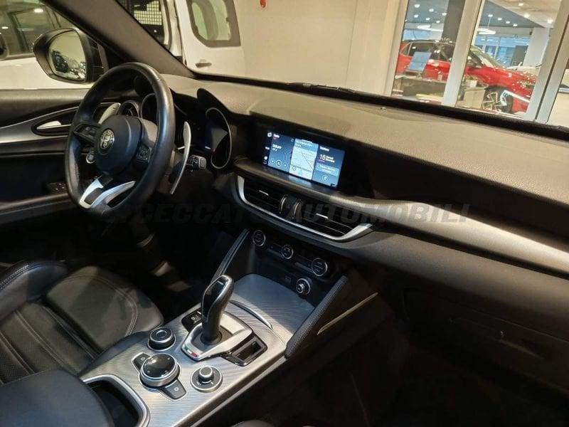 Alfa Romeo Stelvio Stelvio 2.2 t Veloce Q4 210cv auto