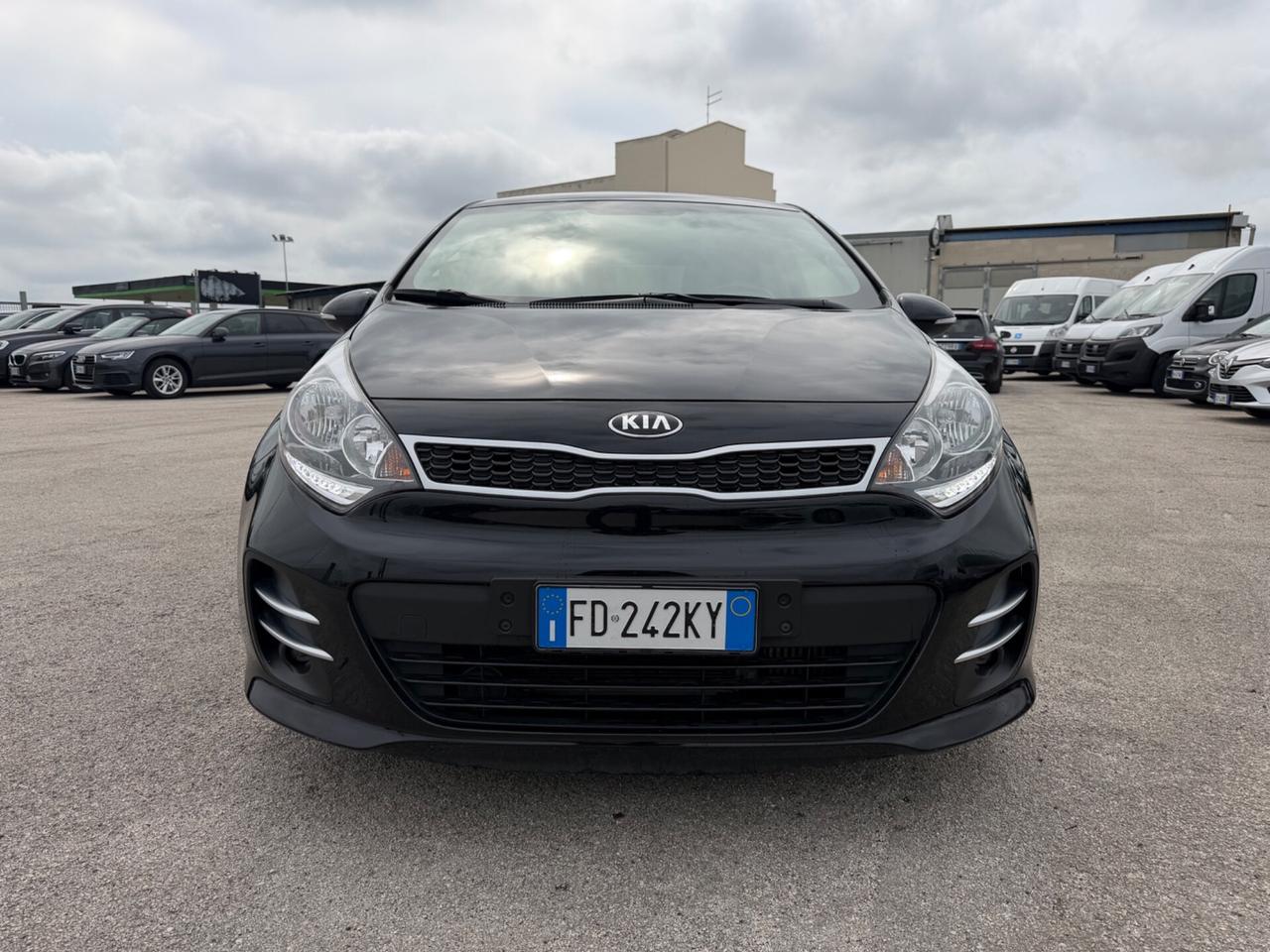 KIA RIO 1.4 CRDI 90CV COOL FUL LED NAVI RETRO MY16