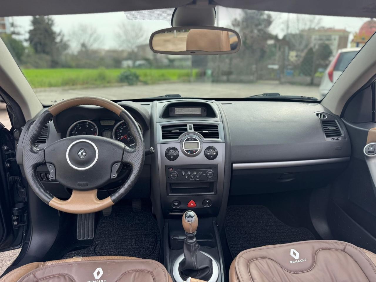 Renault Mégane C-C 1.5 dCi/105CV Dynamique