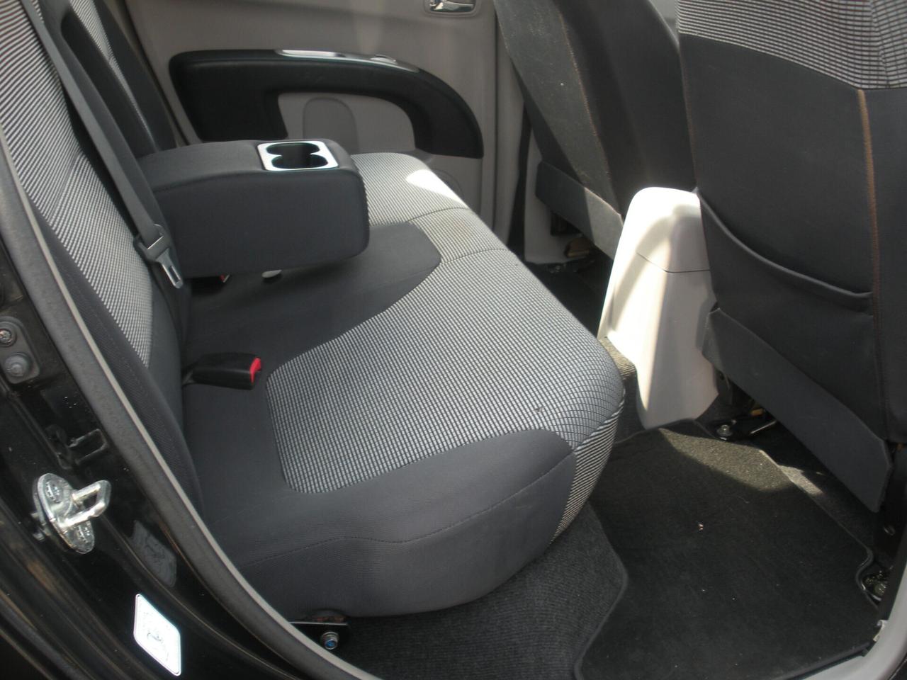 Mitsubishi L200 2.5 DI-D/136CV Double Cab Intense ''terrainer''