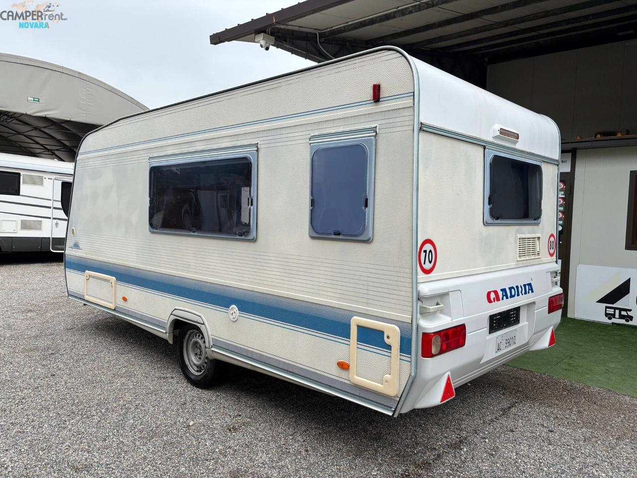 ADRIA UNICA B 462 PH - roulotte con letto matrimoniale