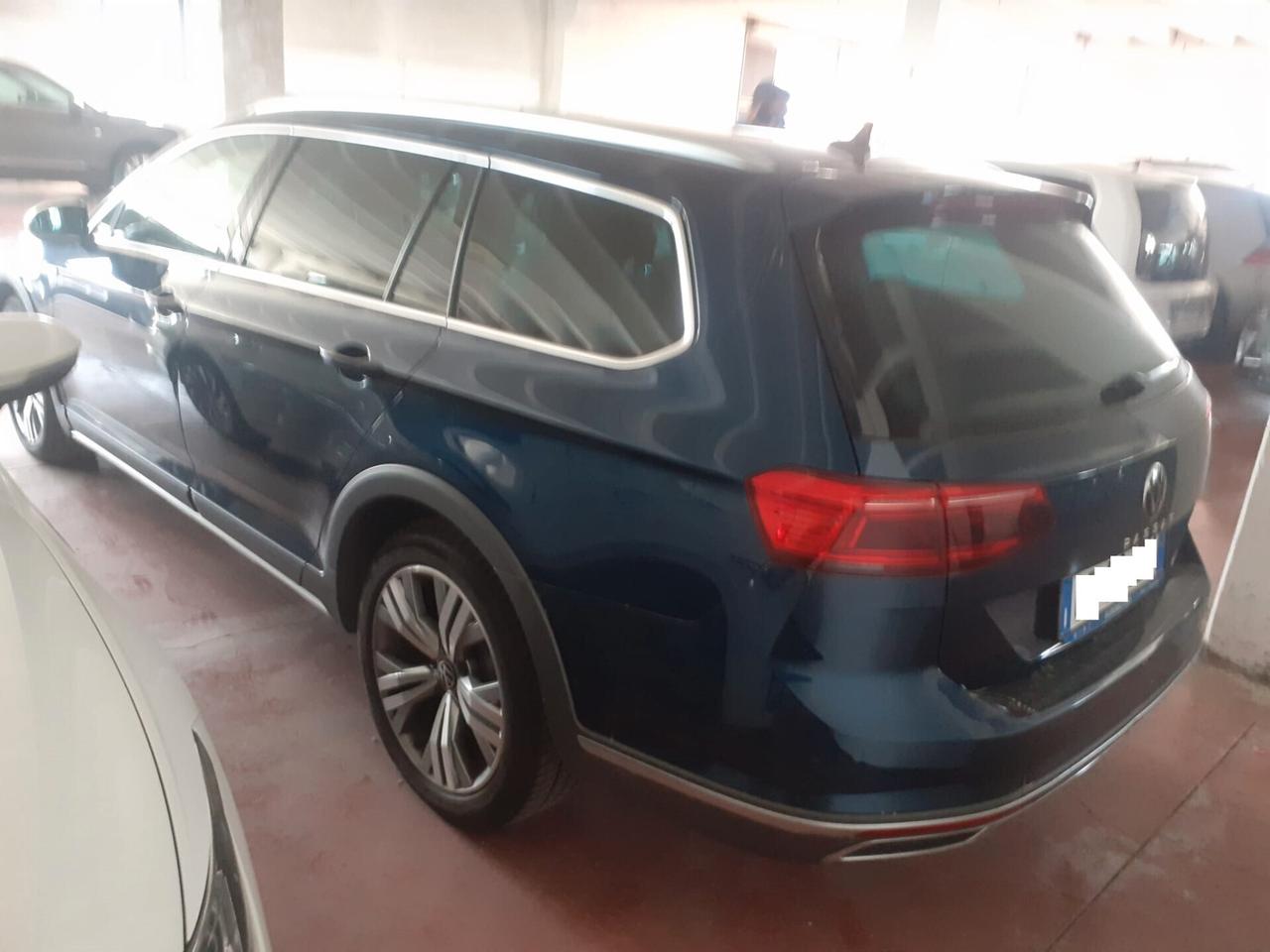 Volkswagen Passat Alltrack 2.0 TDI 4M DSG - 2021