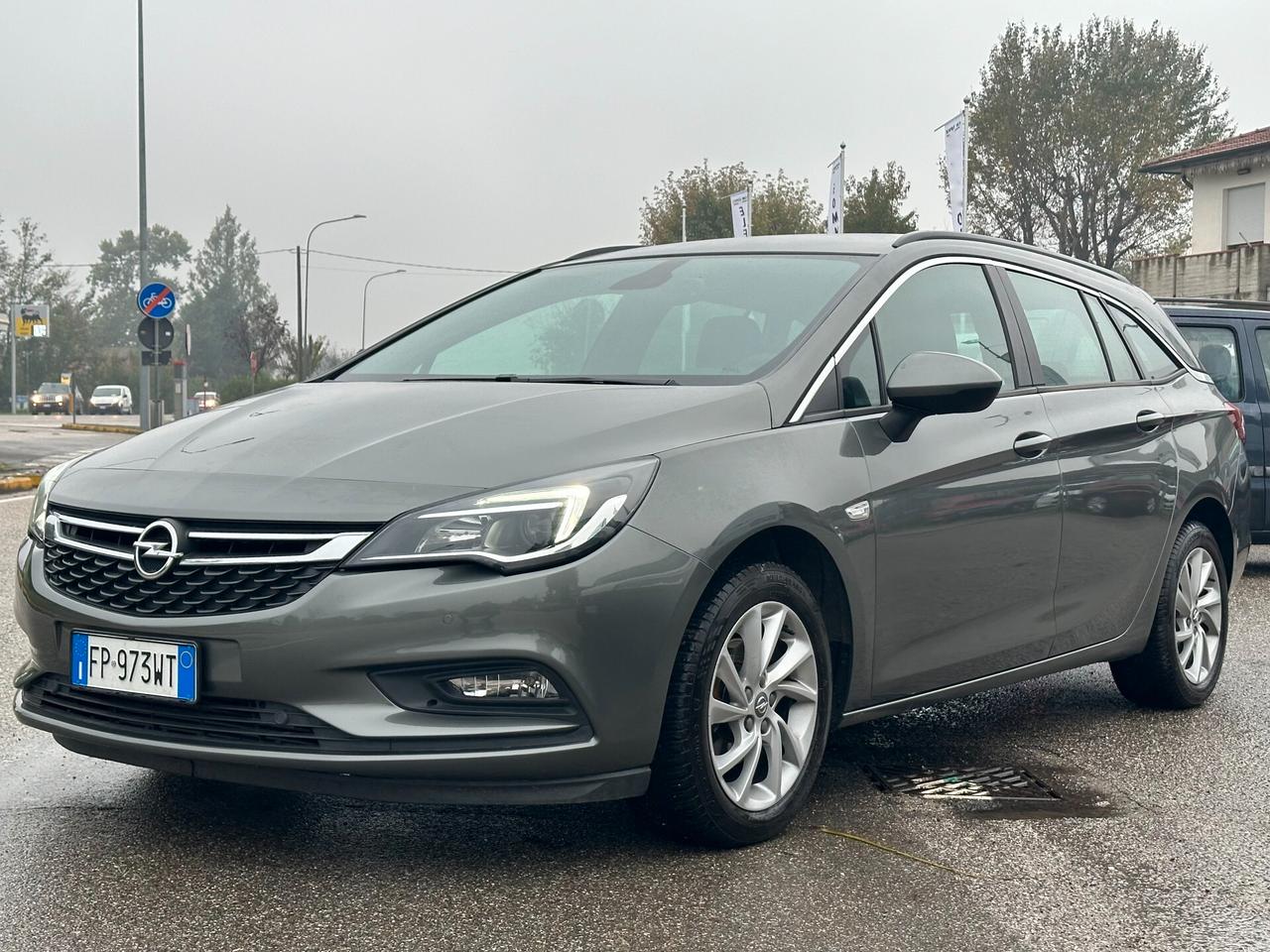 Opel Astra 1.6 CDTi 110CV Sports Tourer Innovation