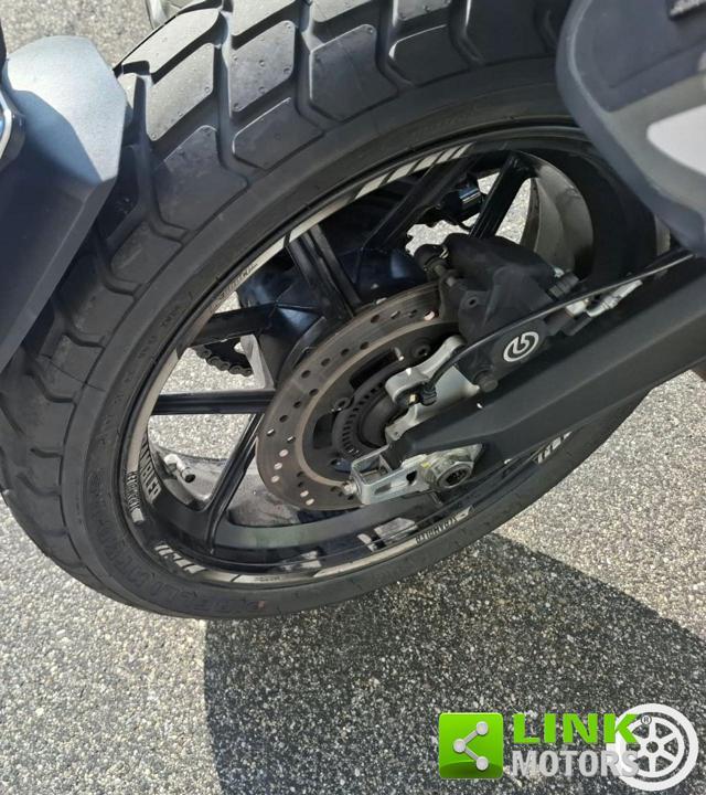 DUCATI Scrambler 800 IKON DARK
