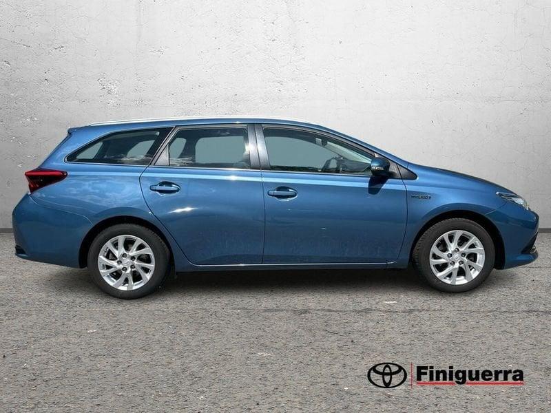 Toyota Auris Touring Sports 1.8h Active cvt