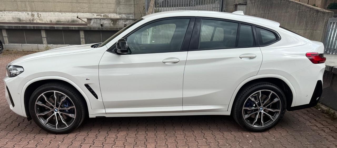 Bmw X4 M40i xdrive mhev 48V PARI AL NUOVO - UNIPRO!
