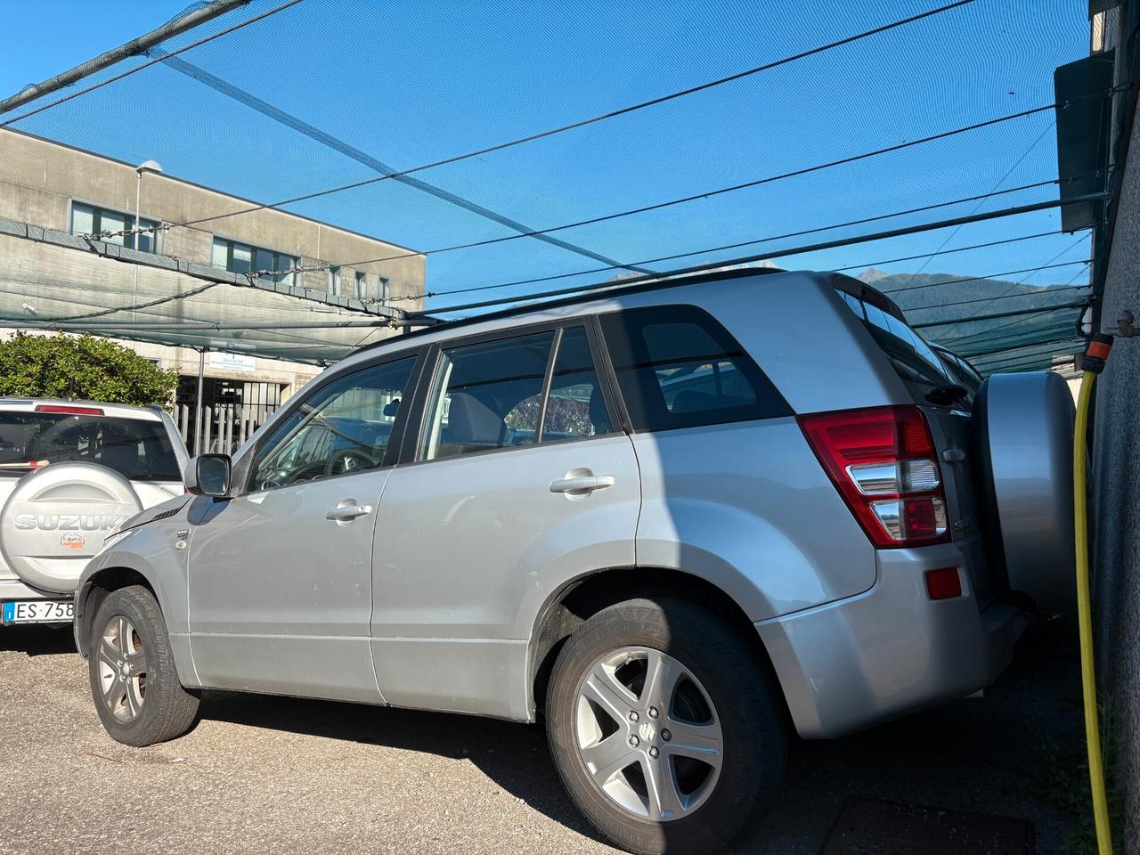 Suzuki Grand Vitara 1.9 DDiS 5 porte