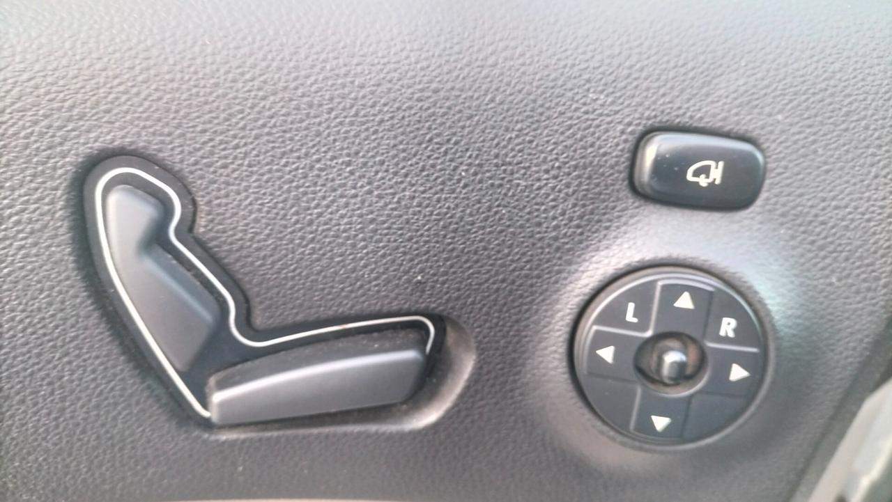 Kia Carnival 2.9 16V CRDi UNIPRO "SOLO 130000KM"