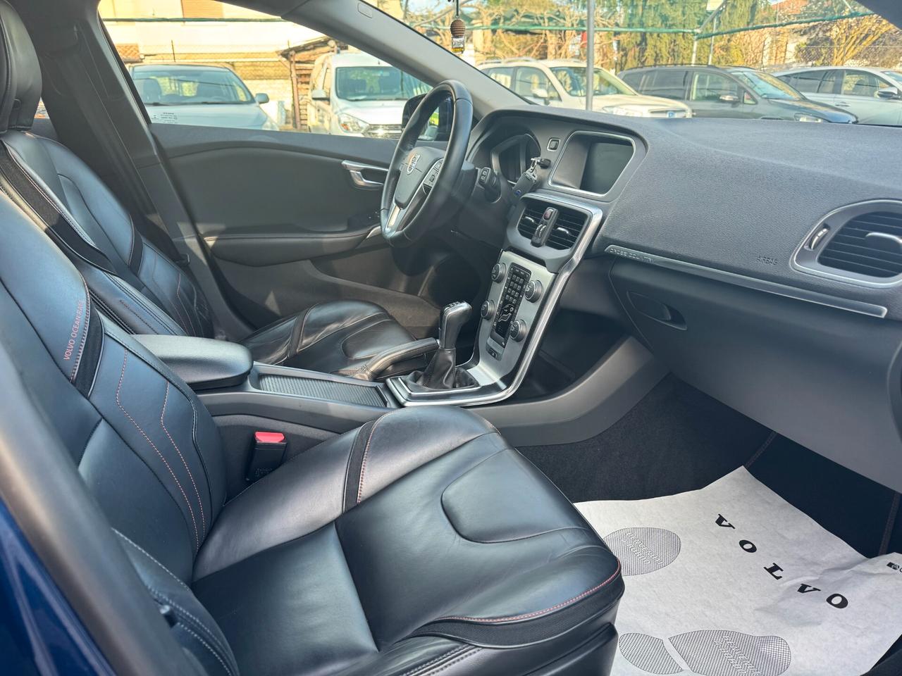 Volvo V40 Cross Country D2 Ocean Race