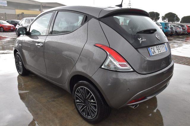 LANCIA Ypsilon 1.0 FireFly 5 porte S&S Hybrid Gold