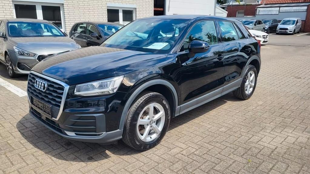 Audi Q2 40 TFSI quattro S tronic Business