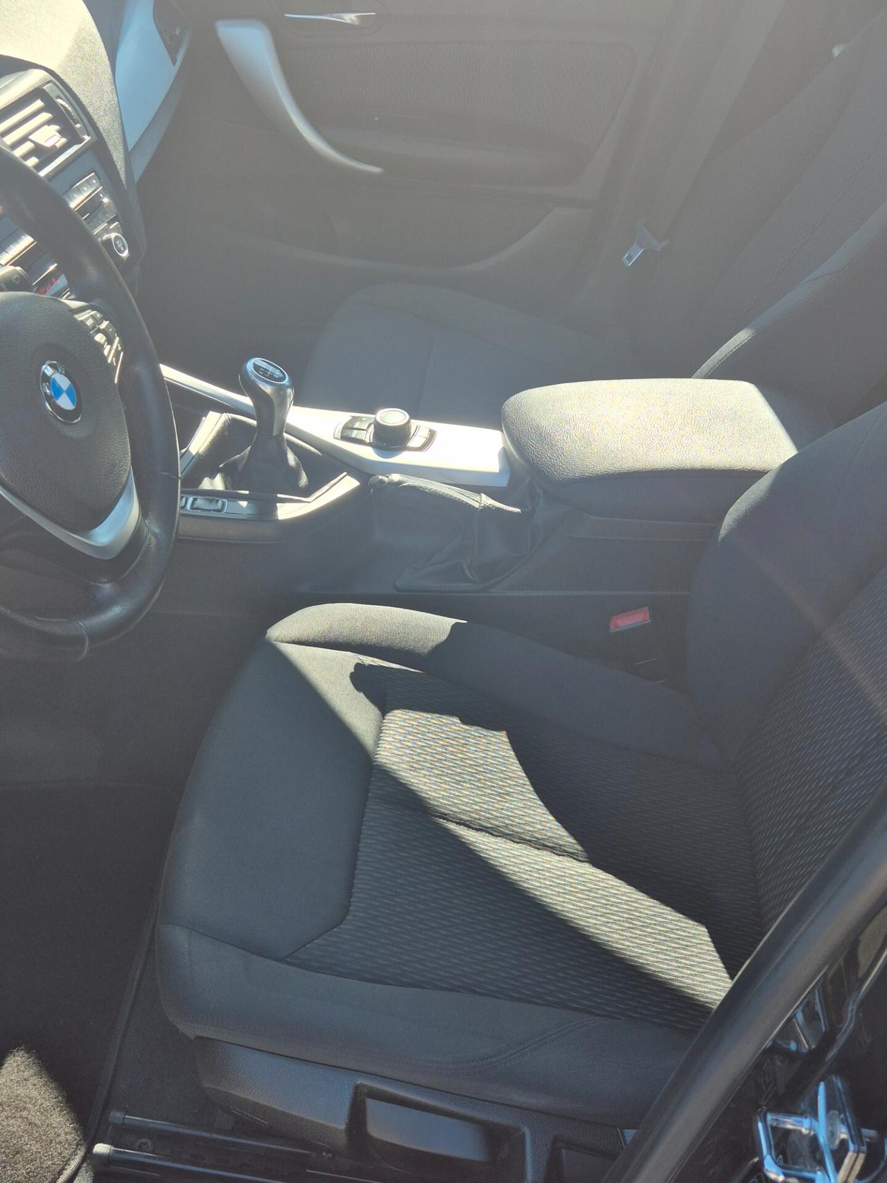 Bmw 116 116d 5p. Urban