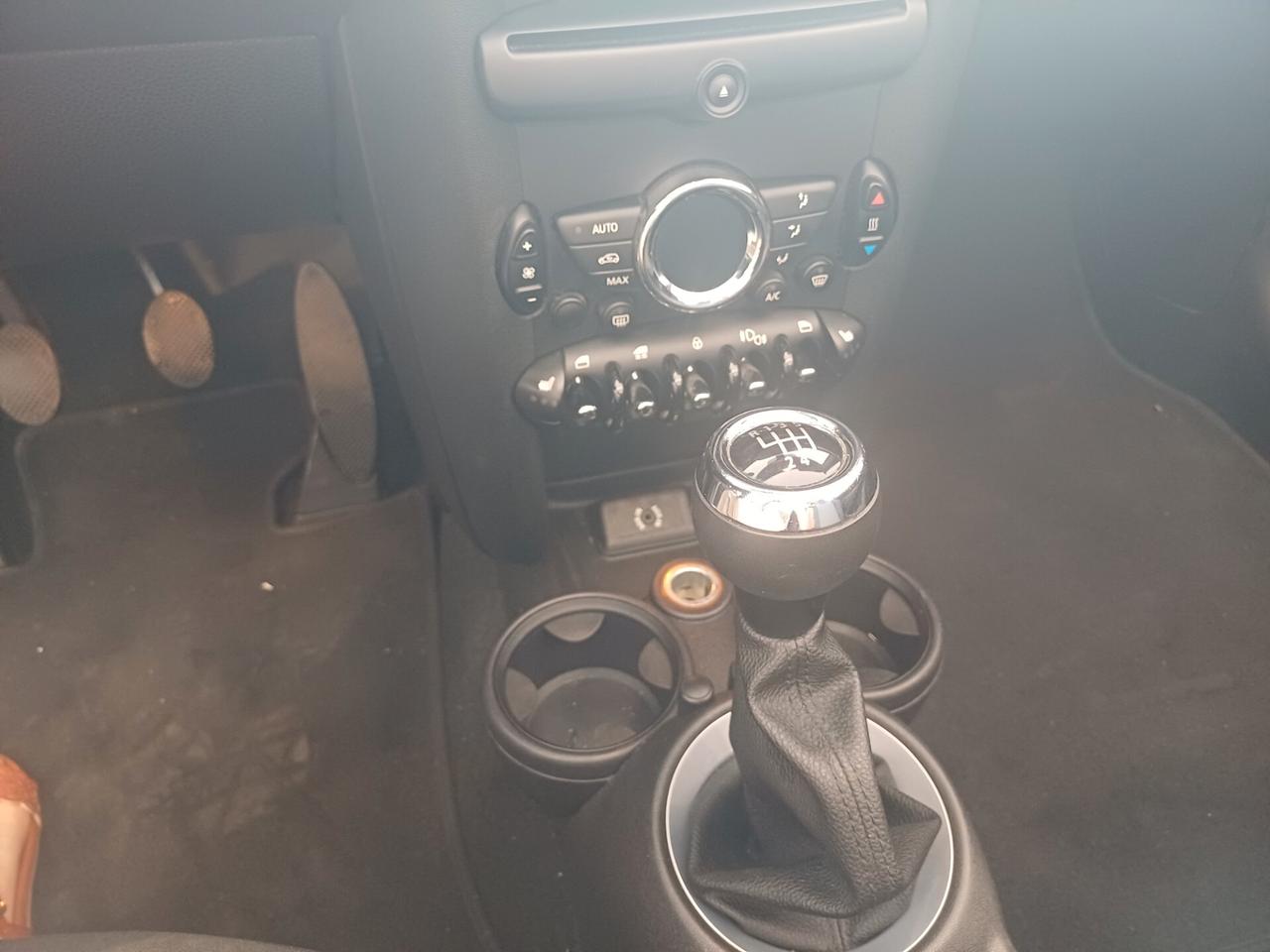 Mini Cooper Cabrio 1.6 White silver metallic