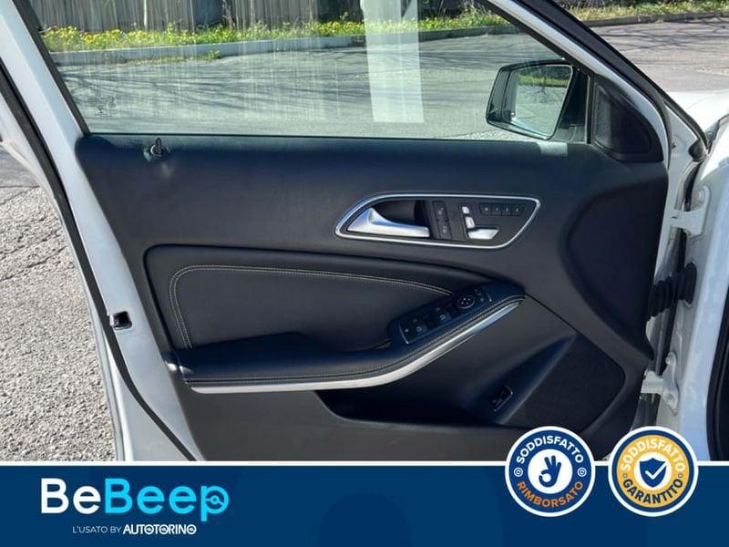 Mercedes-Benz GLA 200 D NIGHT EDITION 4MATIC AUTO