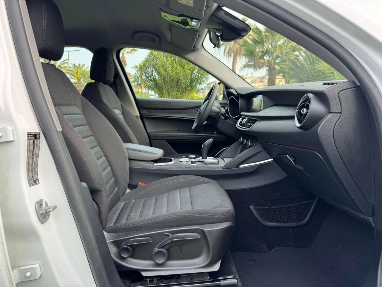 Alfa Romeo Stelvio 2.2 t Business Q4 190cv auto