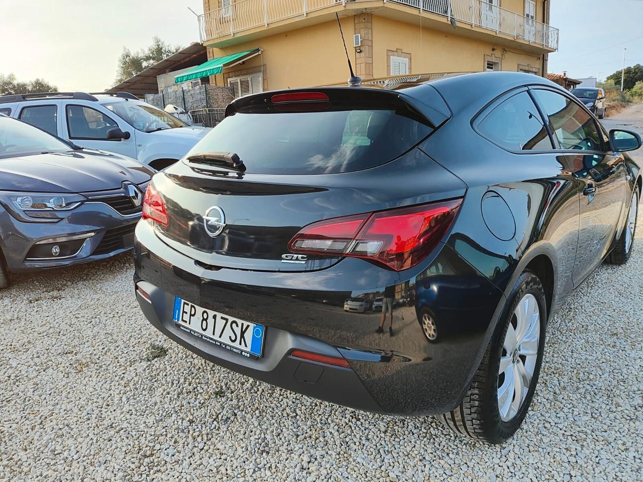 Opel Astra GTC 1.7 CDTI 110CV 3 porte unico proprietario