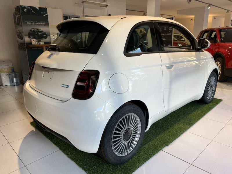 FIAT 500 Icon Berlina