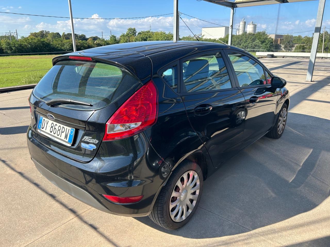 Ford Fiesta 1.4 TDCi 5p. Titanium