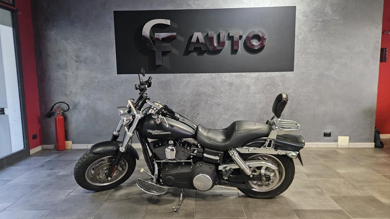 Harley-davidson Dyna Fat Bob nero opaco