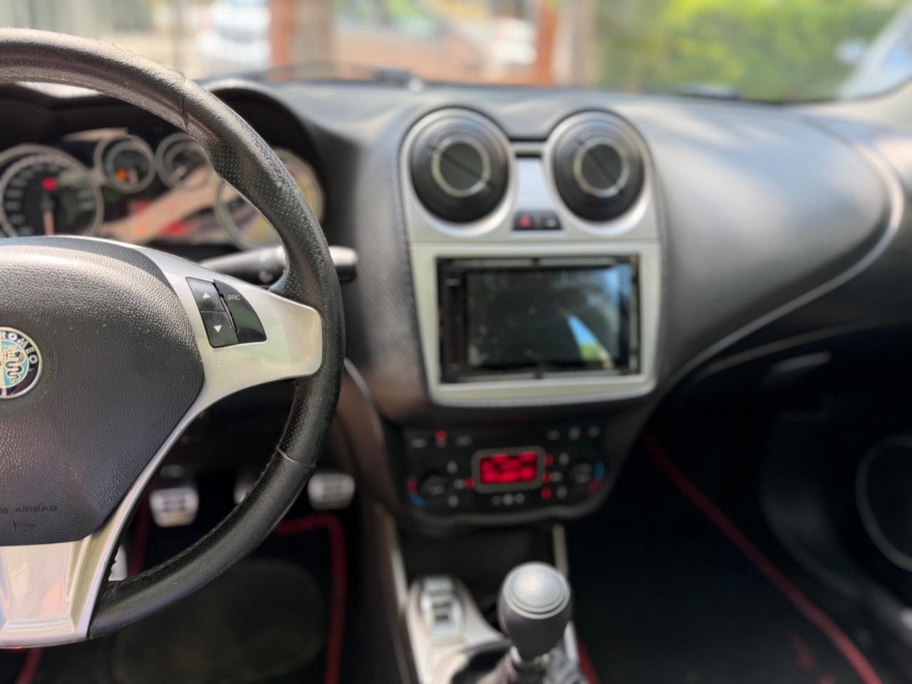 Alfa Romeo MiTo 1.6 JTDm 16V Distinctive Premium Pack