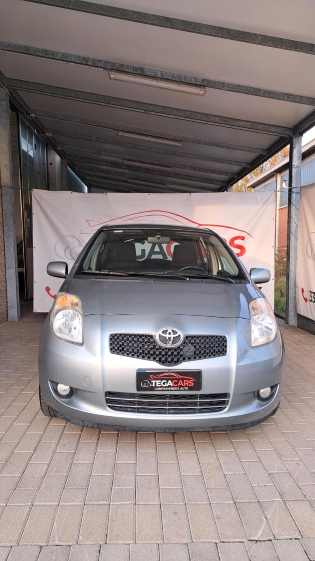 Toyota Yaris 1.3 5 porte
