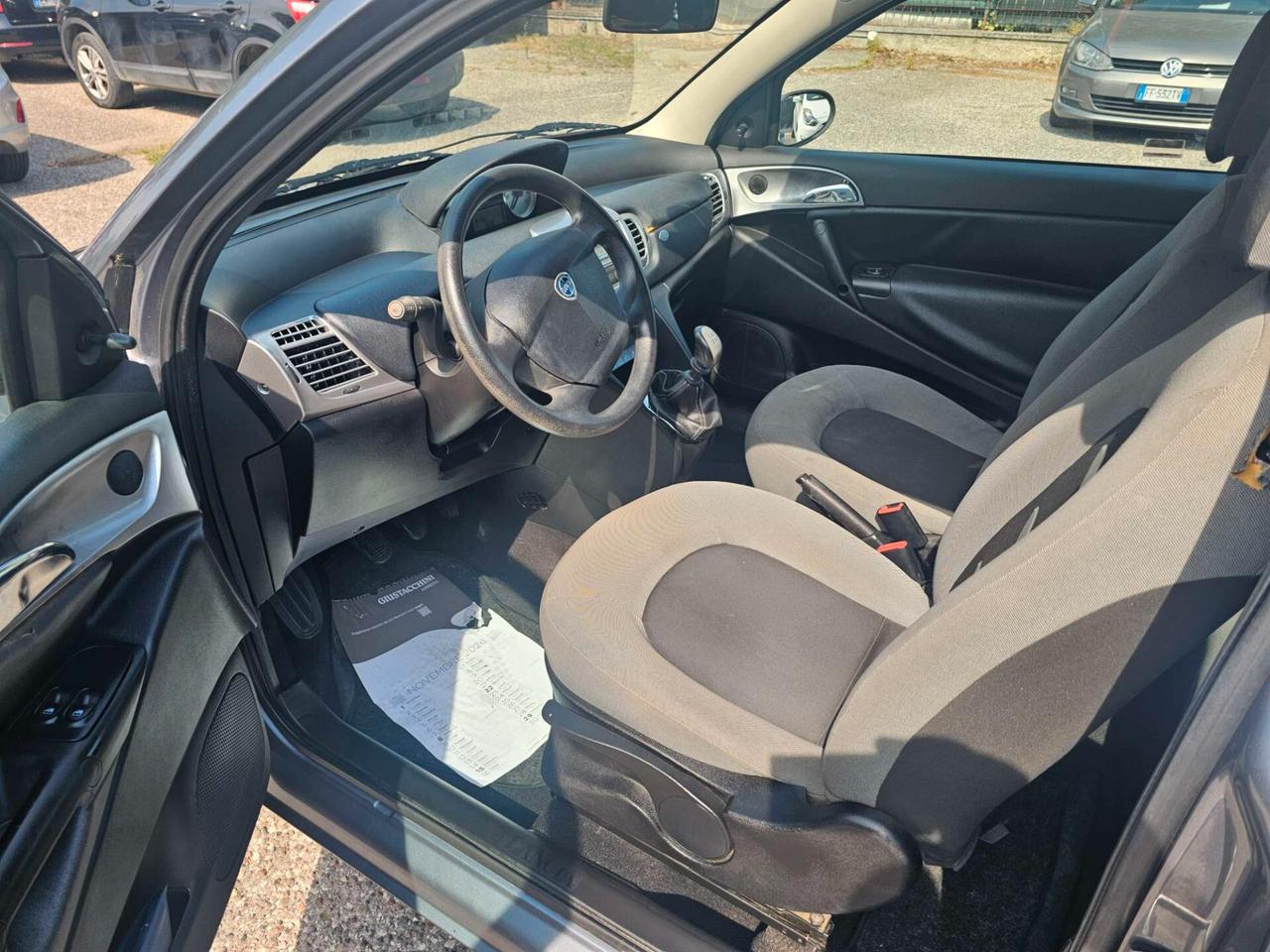 Lancia Ypsilon 1.2 Oro Bianco