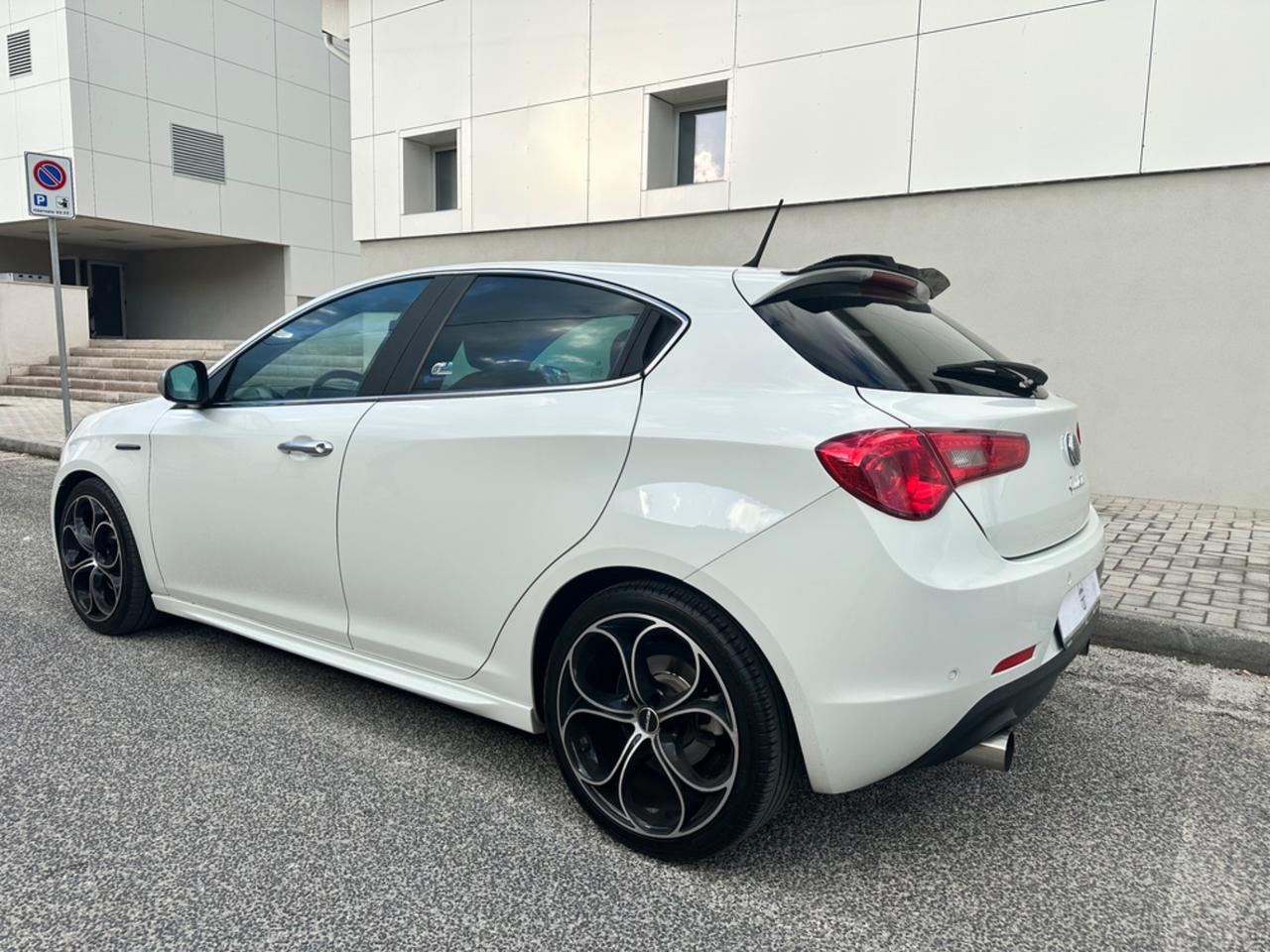 Alfa Romeo Giulietta 2.0 JTDm-2 140 CV Exclusive