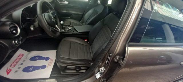 ALFA ROMEO Giulia 2.2 Turbodiesel 180 CV Super MANUALE