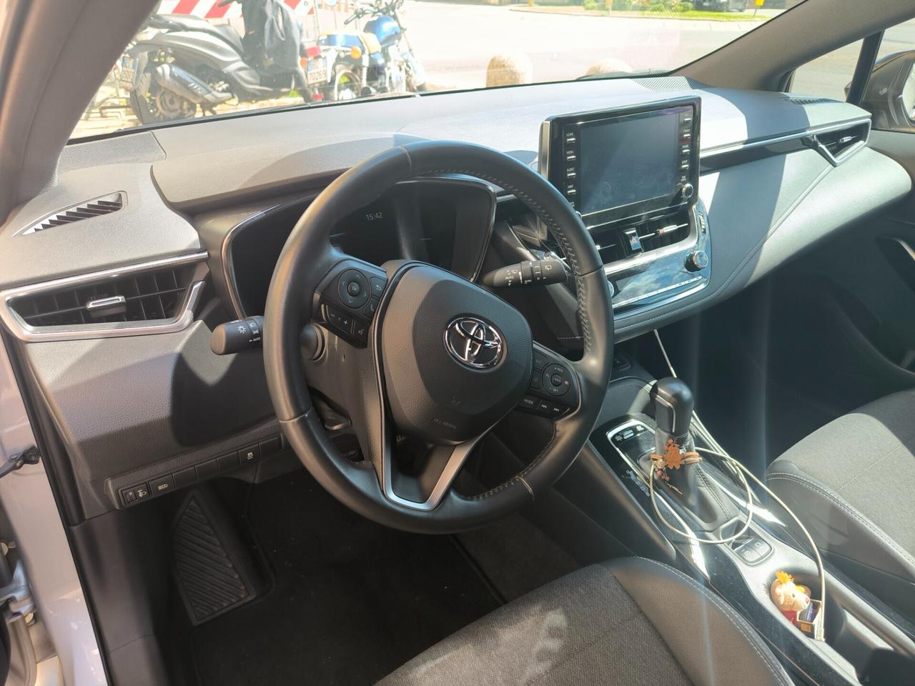 Toyota Corolla 1.8 Hybrid Style