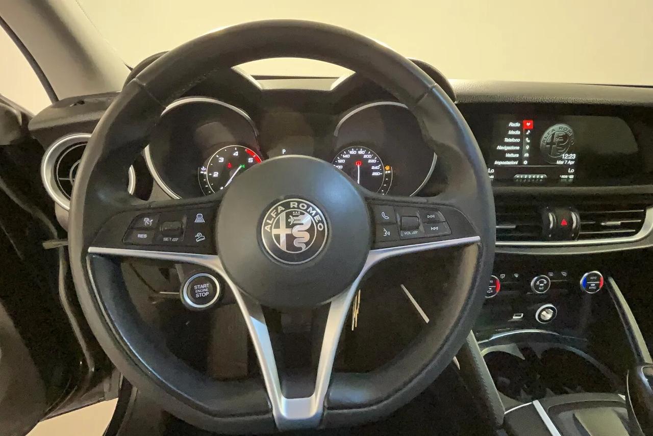 Alfa Romeo Stelvio 2.2 Turbodiesel 160 CV AT8 RWD Business