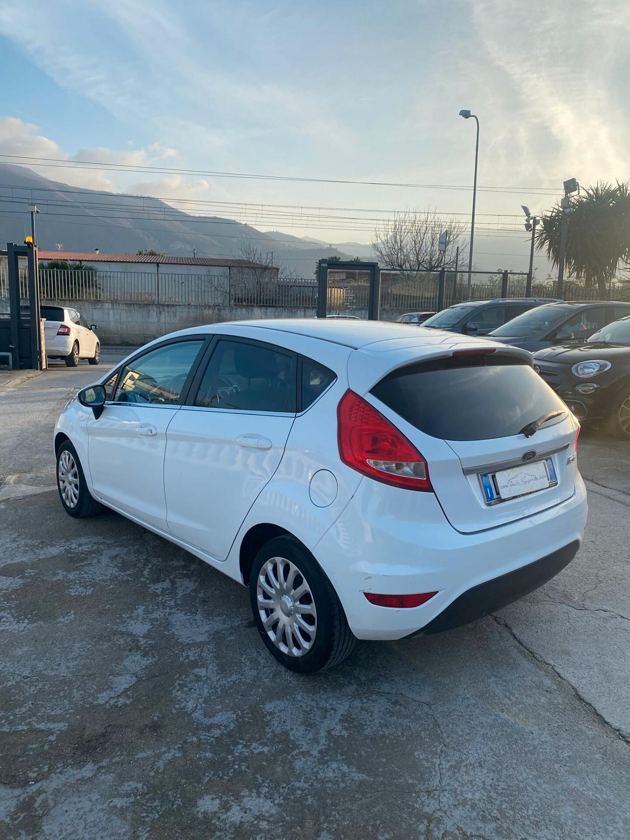 Ford Fiesta Fiesta 1.4 5 porte Bz.- GPL