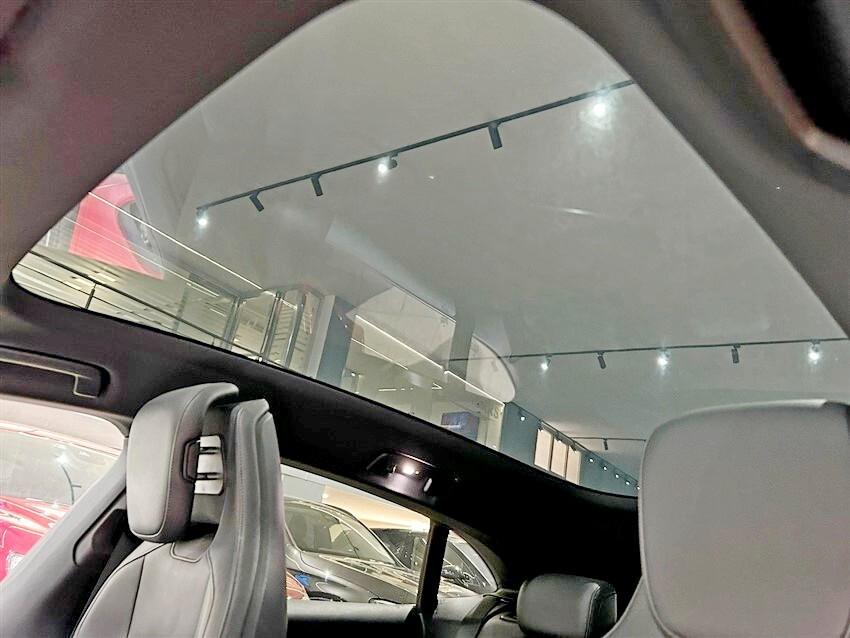 Porsche Taycan 4 Cross Turismo