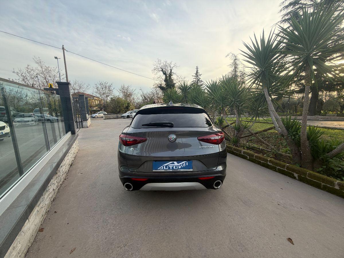 ALFA ROMEO - Stelvio - 2.2 T.diesel 210 CV AT8 Q4 Exec.