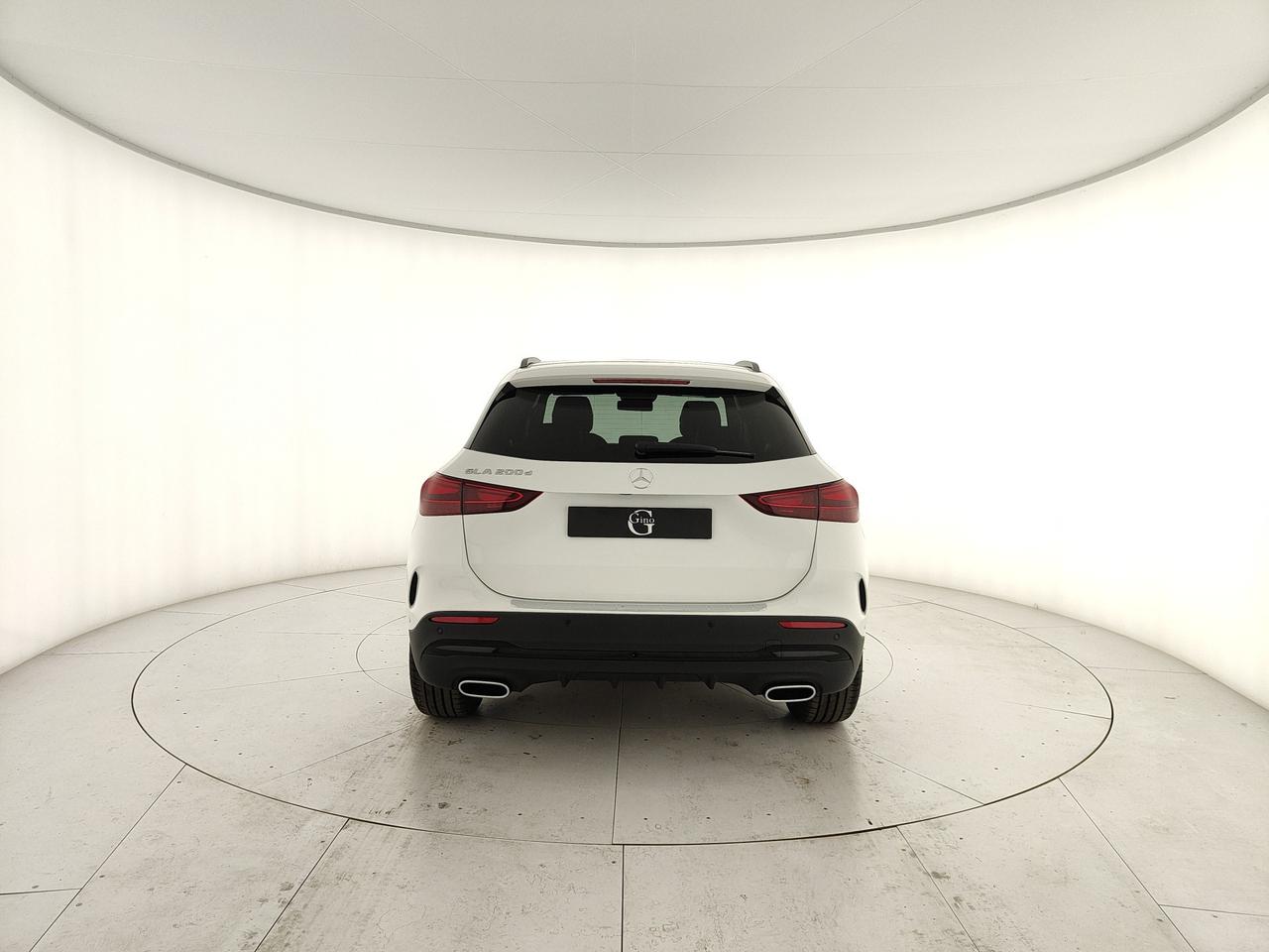 Mercedes-Benz GLA 200 d
