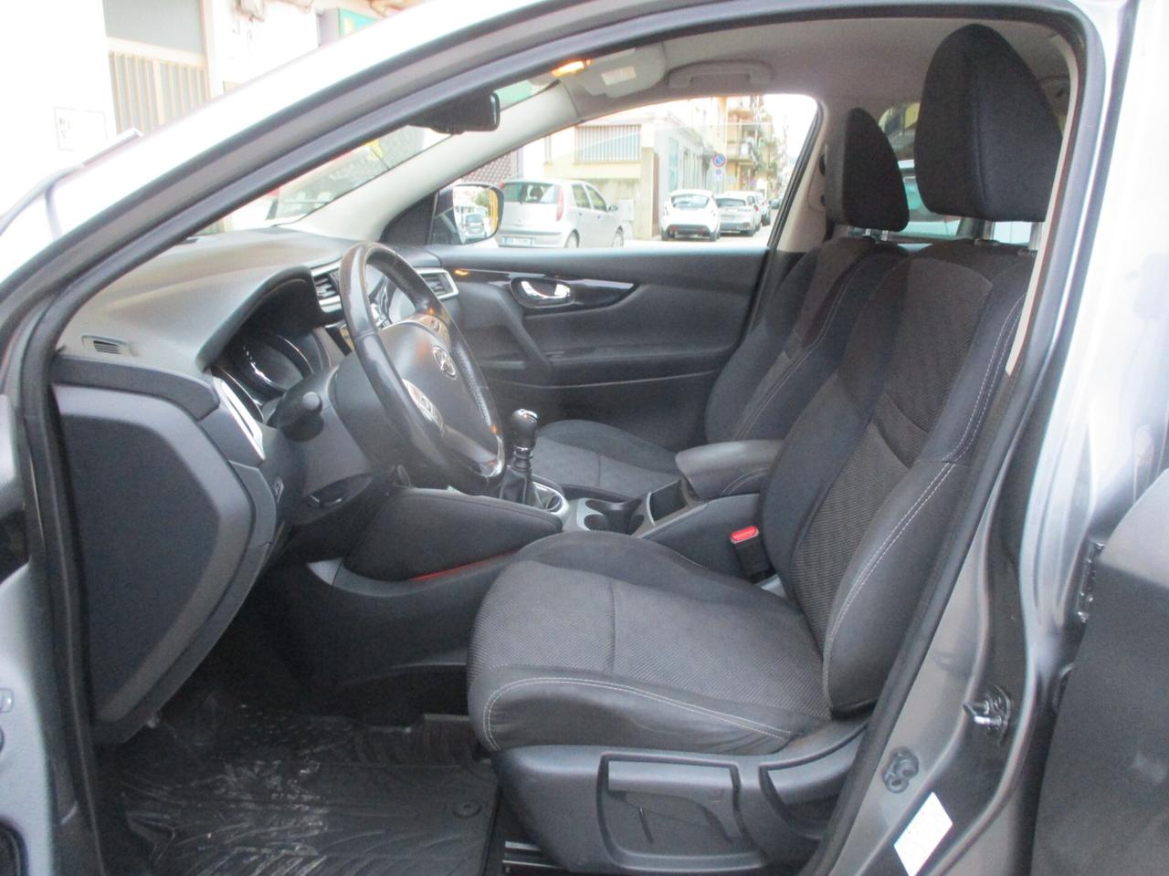 Nissan Qashqai 1.5 dCi MOLTO BELLA