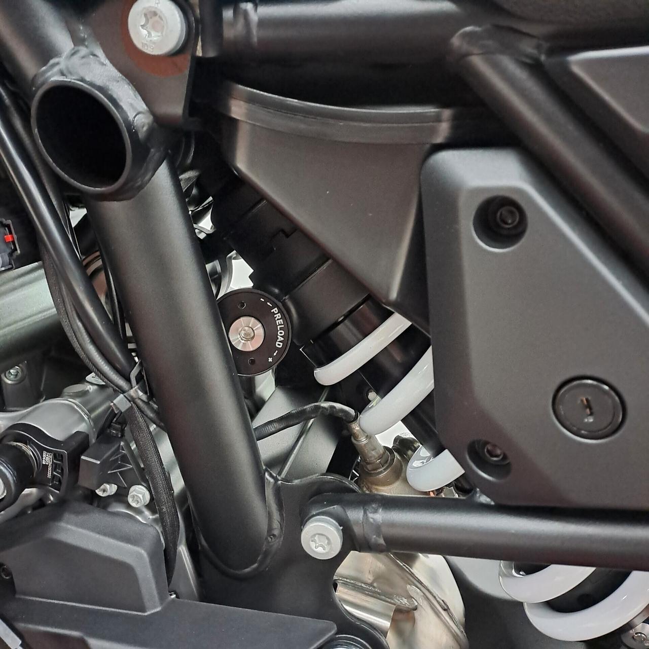 CFMOTO 800 MT-X SOLO 140 euro/MESE