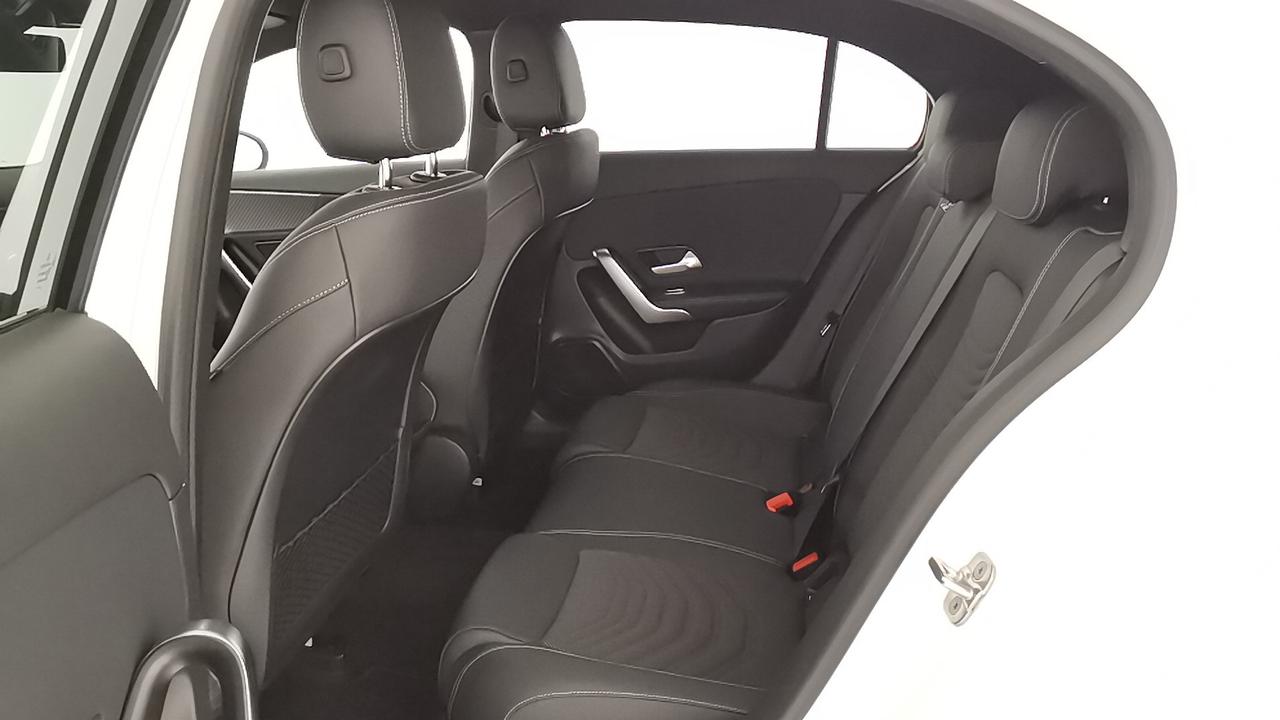 Mercedes-Benz Classe A - W177 2023 - A 250 e phev Progressive Advanced auto
