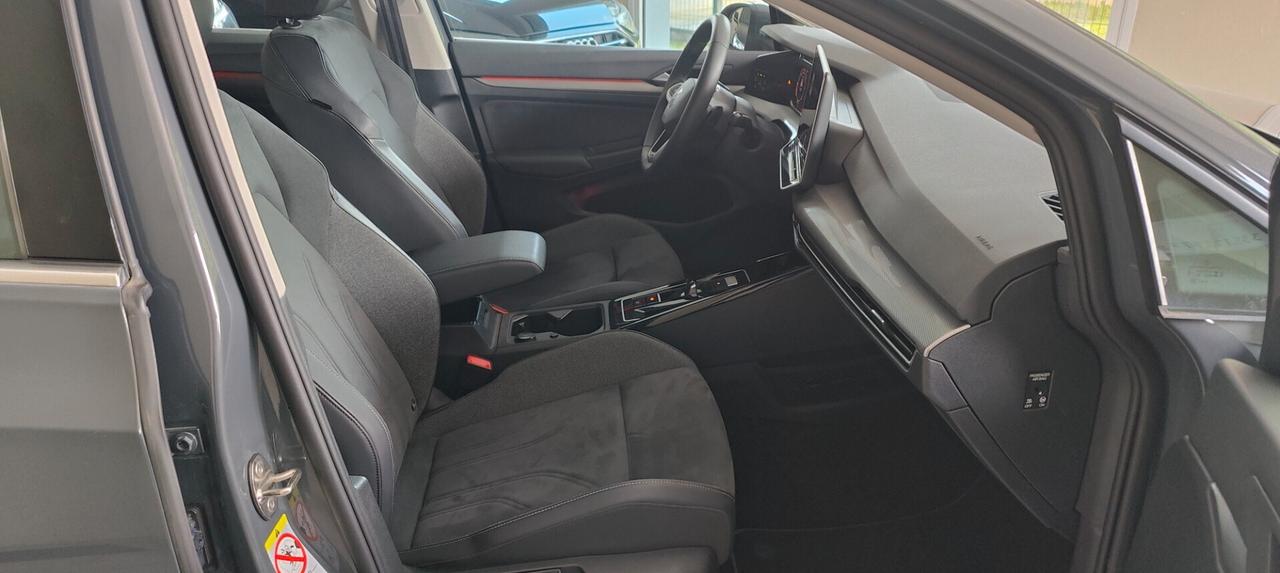 Volkswagen Golf 2.0 TDI 150 CV DSG SCR Style